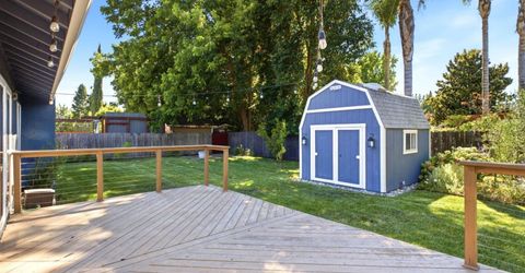 6860 Pocket Rd, Sacramento, CA 95831 Photo