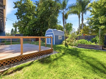 6860 Pocket Rd, Sacramento, CA 95831 Photo