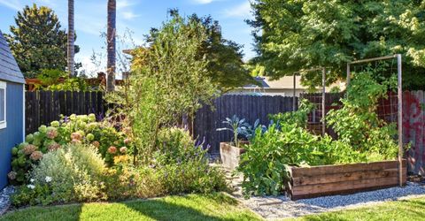 6860 Pocket Rd, Sacramento, CA 95831 Photo