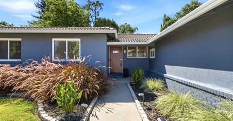 6860 Pocket Rd, Sacramento, CA 95831 Photo