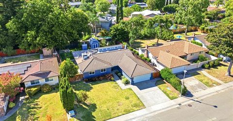 6860 Pocket Rd, Sacramento, CA 95831 Photo
