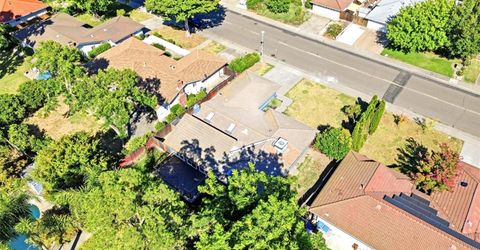 6860 Pocket Rd, Sacramento, CA 95831 Photo