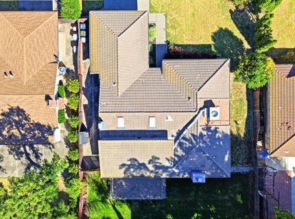 6860 Pocket Rd, Sacramento, CA 95831 Photo