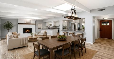 6860 Pocket Rd, Sacramento, CA 95831 Photo