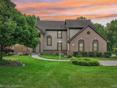 6423 Southampton Drive, Independence Twp, MI 48346