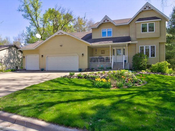 236 Pine Street N, Lester Prairie, MN 55354