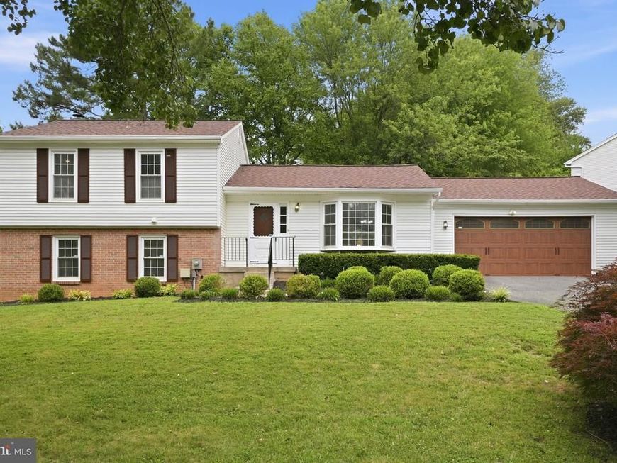 13513 Teakwood Lane, Germantown, MD 20874 Main Photo