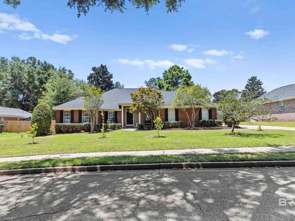 8042 Landing Eagle Drive, Daphne, AL 36526