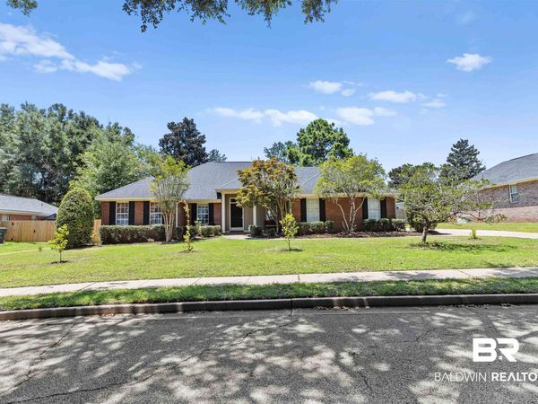 8042 Landing Eagle Drive, Daphne, AL 36526