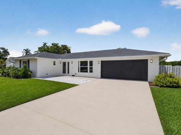 11760 Inverness Circle, Wellington, FL 33414