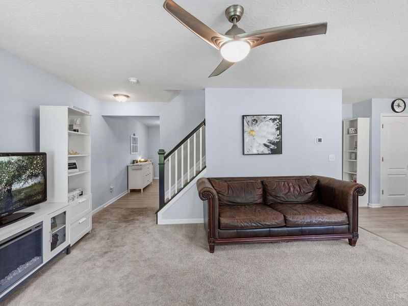1181 Arbor Springs Drive, Hamilton, OH 45013 Photo 11