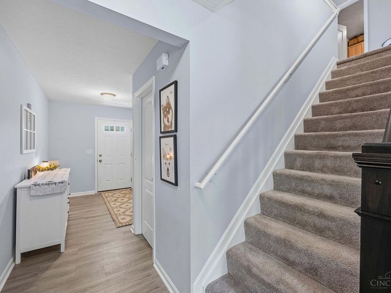 1181 Arbor Springs Drive, Hamilton, OH 45013 Photo 8