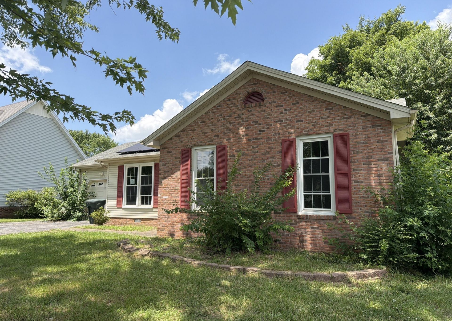 642 Winchester Drive, Hopkinsville, KY 42240 Main Photo