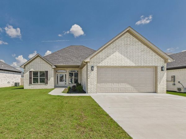 4 Evening Star Cove, Greenbrier, AR 72058
