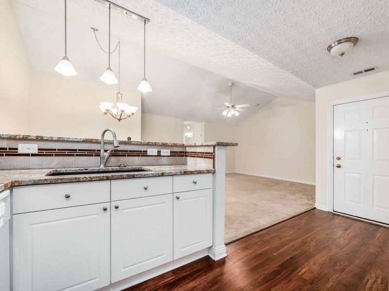 366 Crescent Court, Westerville, OH 43081 Photo 10