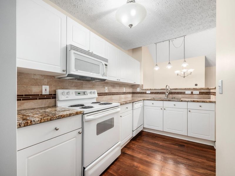 366 Crescent Court, Westerville, OH 43081 Photo 9