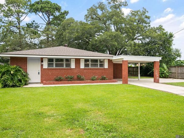 58670 Harding St, Plaquemine, LA 70764