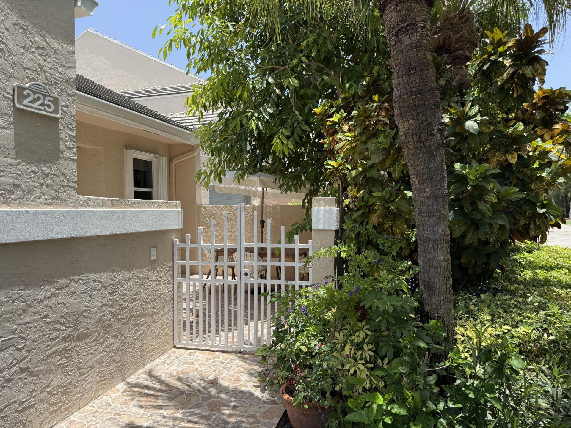 225 N Lakeshore Drive, Hypoluxo, FL 33462 Photo