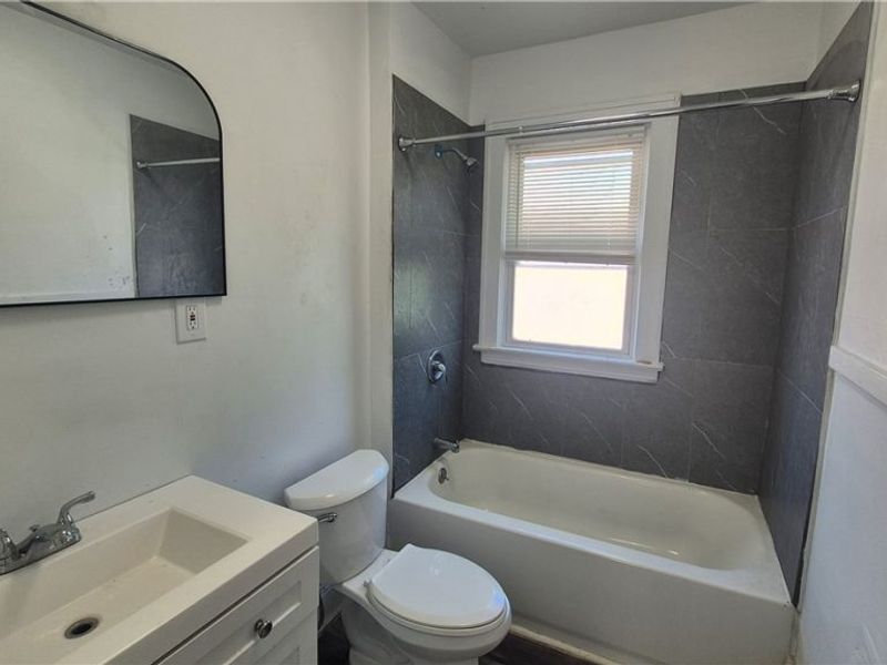 8511 Jeffries Avenue, Cleveland, OH 44105 Photo 11
