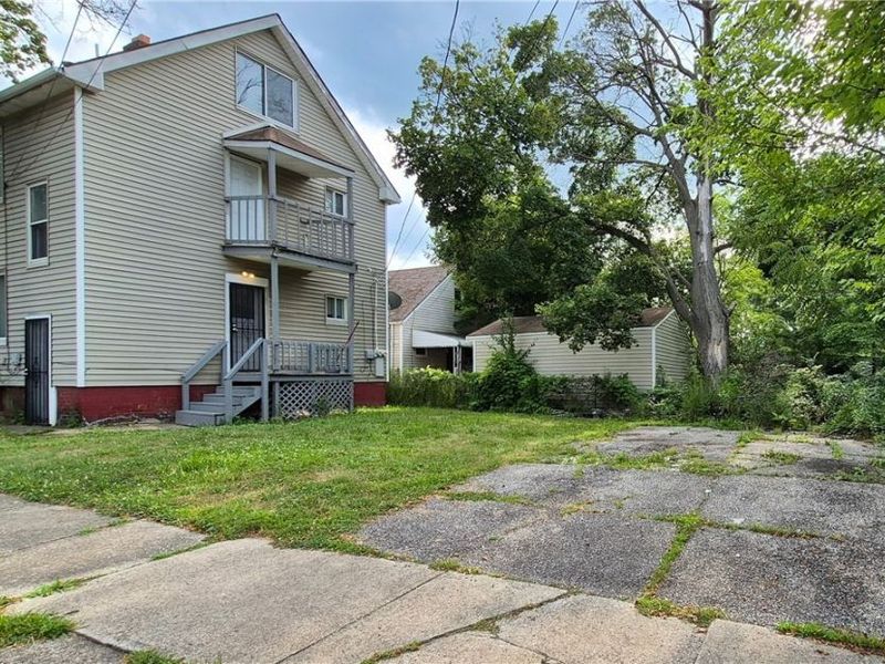 8511 Jeffries Avenue, Cleveland, OH 44105 Photo 3