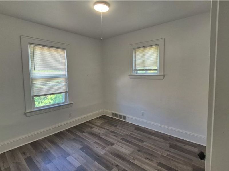 8511 Jeffries Avenue, Cleveland, OH 44105 Photo 8