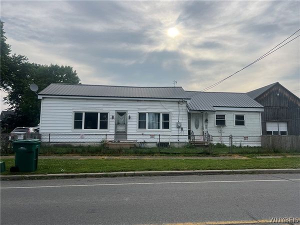 9716 Mckinstry Road, Machias, NY 14101