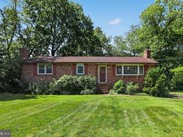 136 KINGSTON DRIVE , BEAR, DE 19701