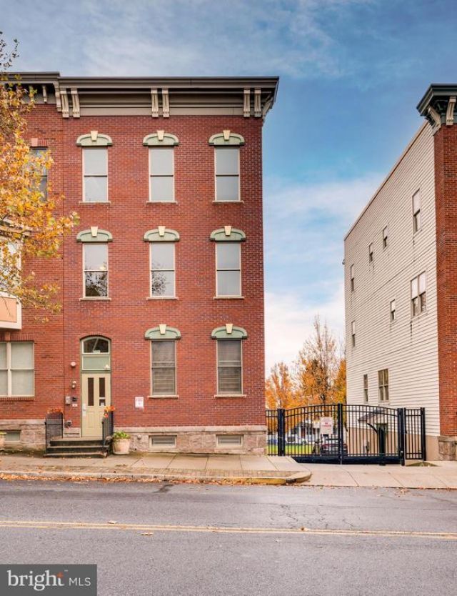 1016 B Penn Street, Reading, PA 19602 Main Photo