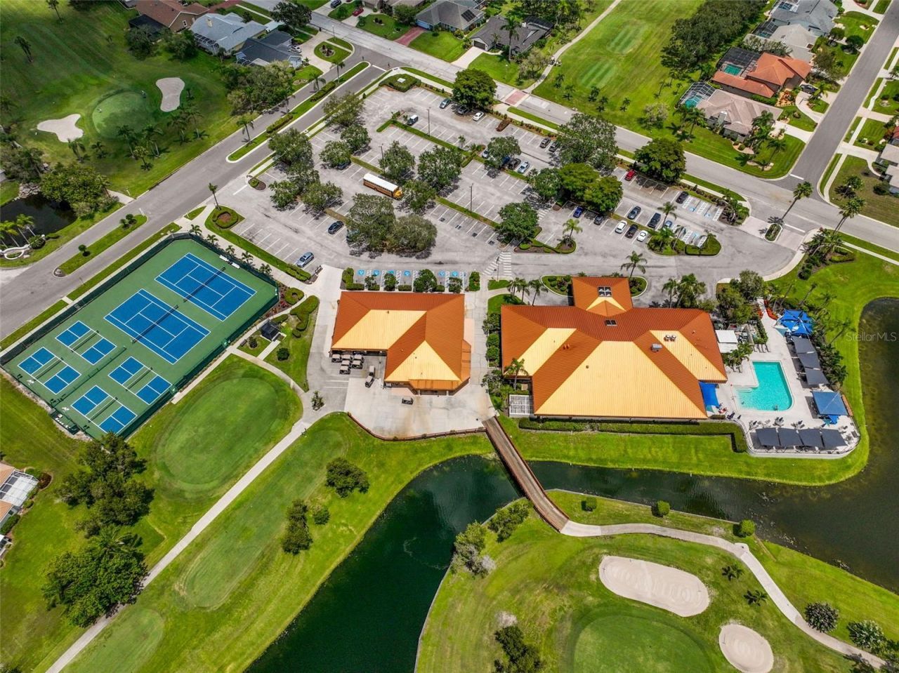 4211 Caddie Drive E, Unit 202, Bradenton, FL 34203 Photo
