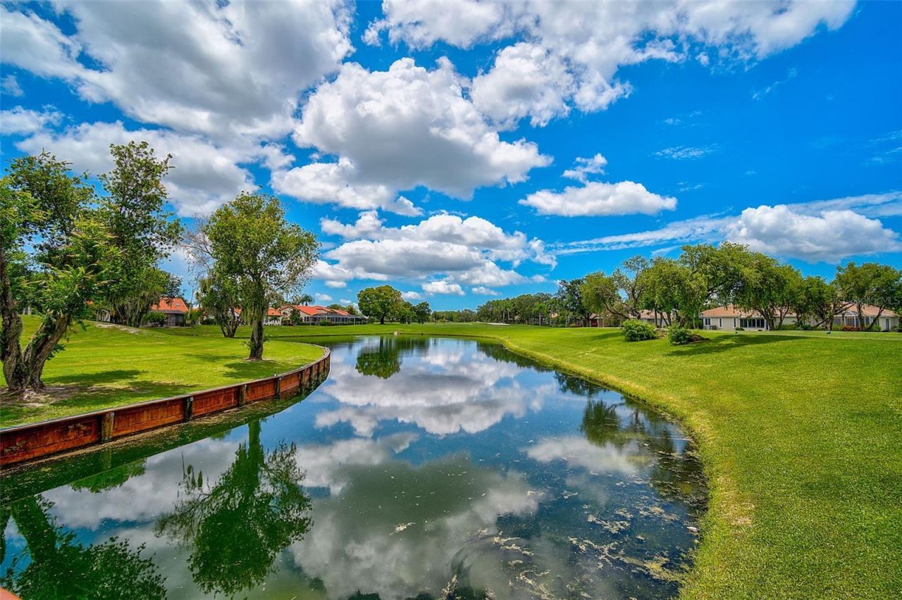 4211 Caddie Drive E, Unit 202, Bradenton, FL 34203 Photo