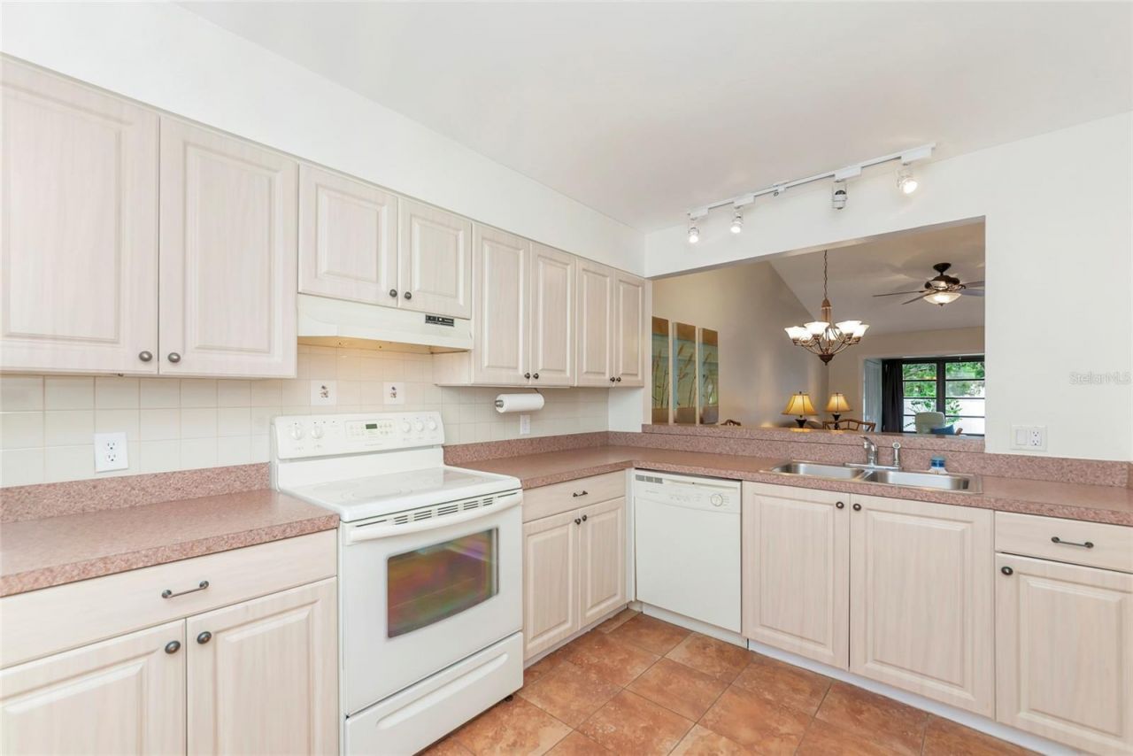 6023 27th Street W, Bradenton, FL 34207 Photo