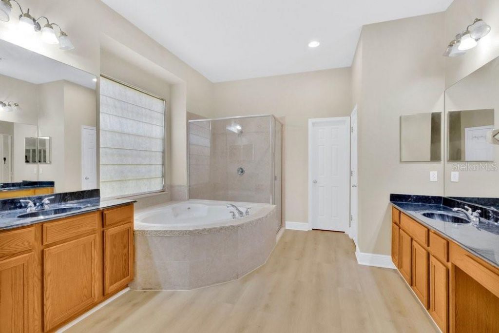 6658 Vista Park Boulevard, Orlando, FL 32829 Photo