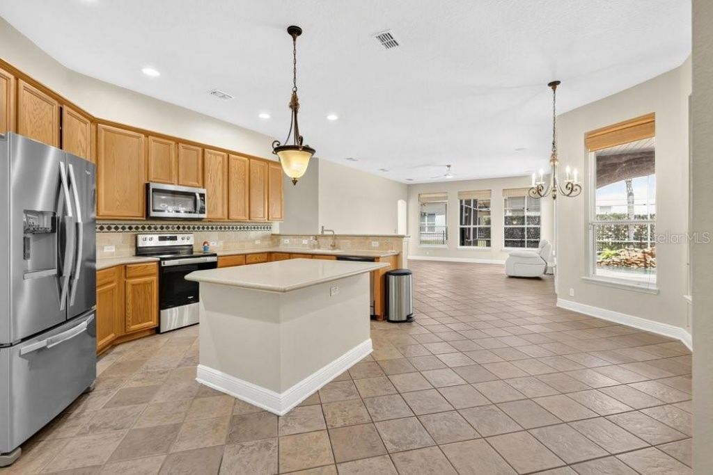 6658 Vista Park Boulevard, Orlando, FL 32829 Photo
