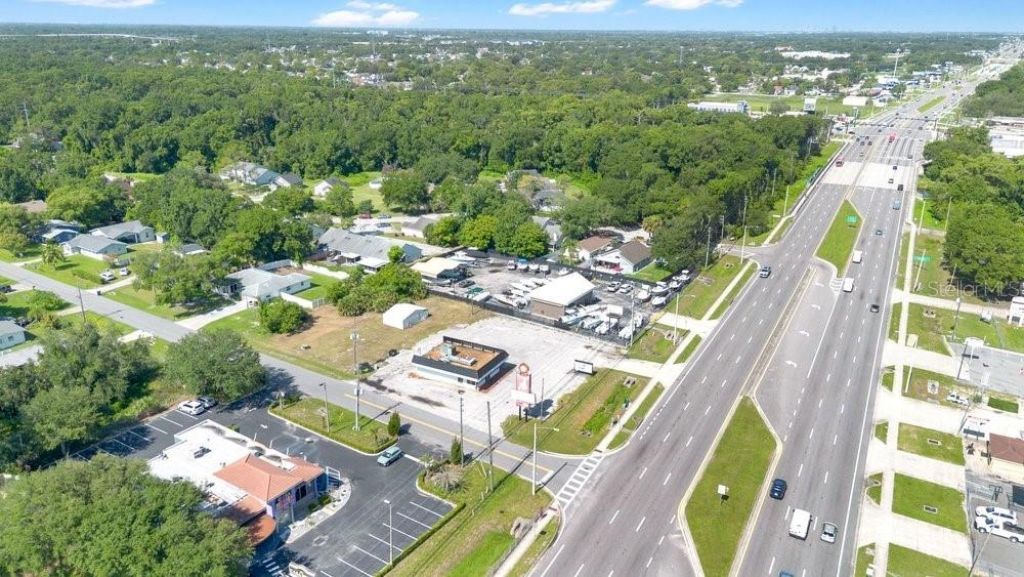 9710 E Colonial Drive, Orlando, FL 32817 Photo