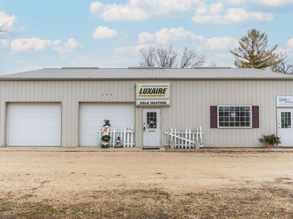 250 E Lincoln Highway , Waterman, IL 60556