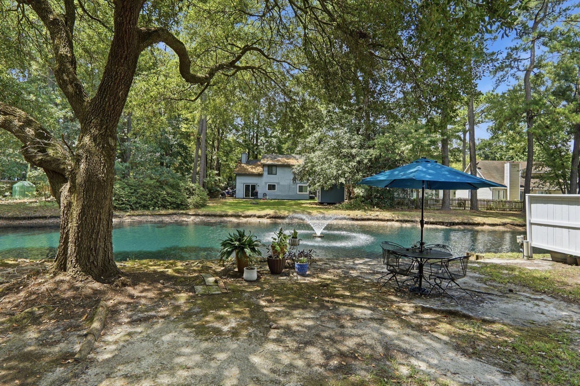 7875 Champion Way Photo 29