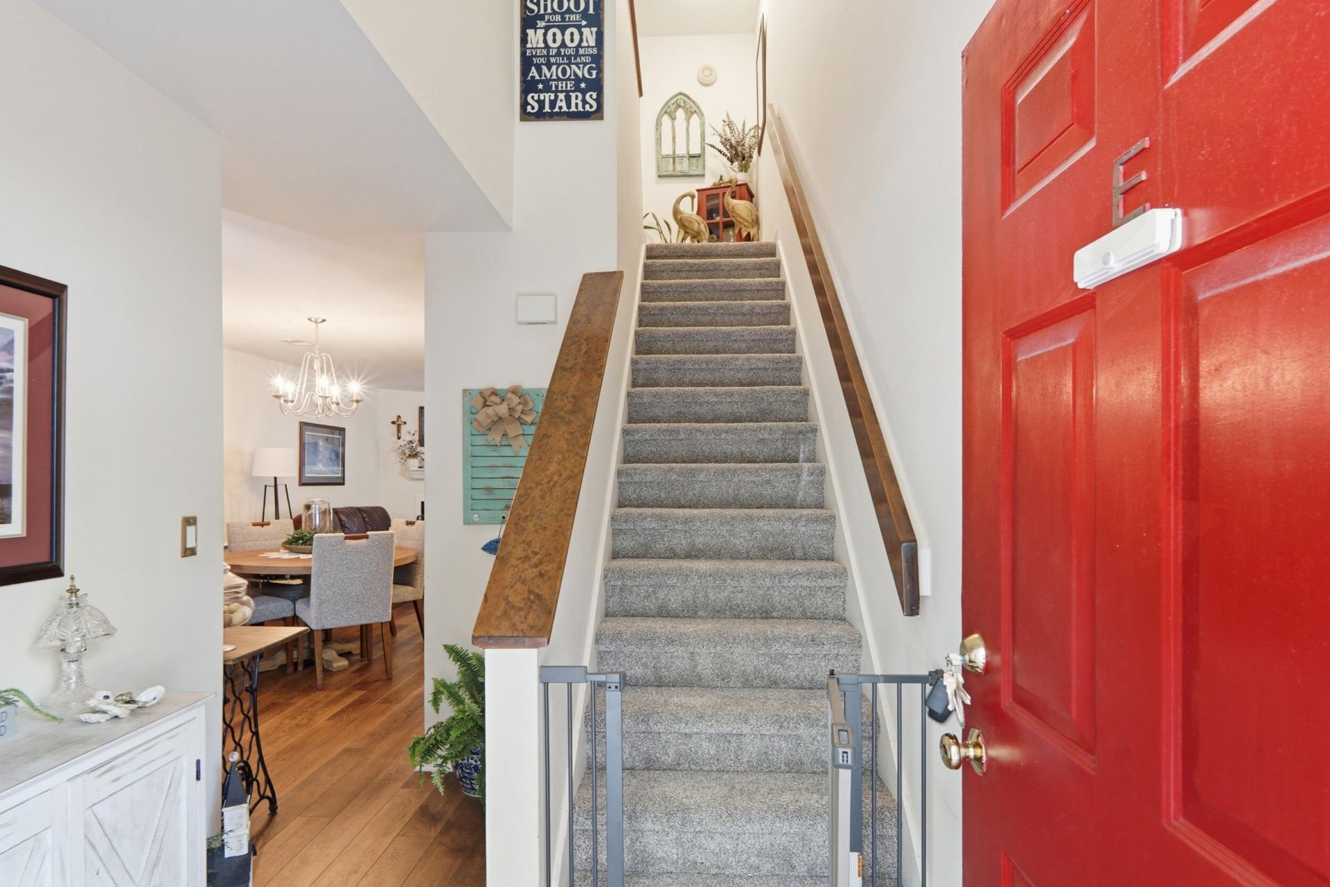 7875 Champion Way Photo 4