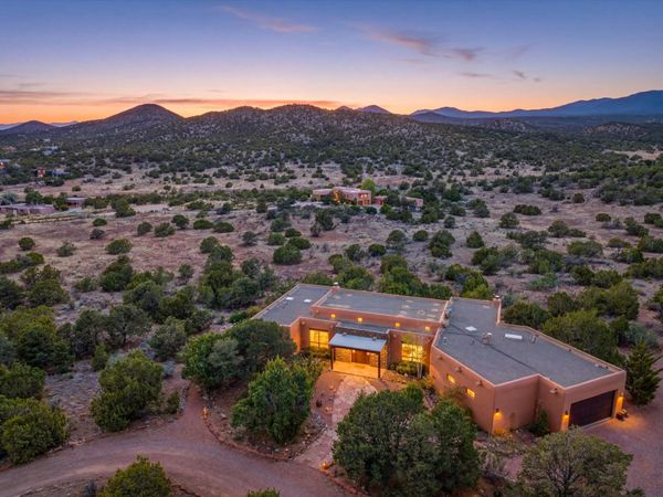 25 Buen Pastor , Santa Fe, NM 87508