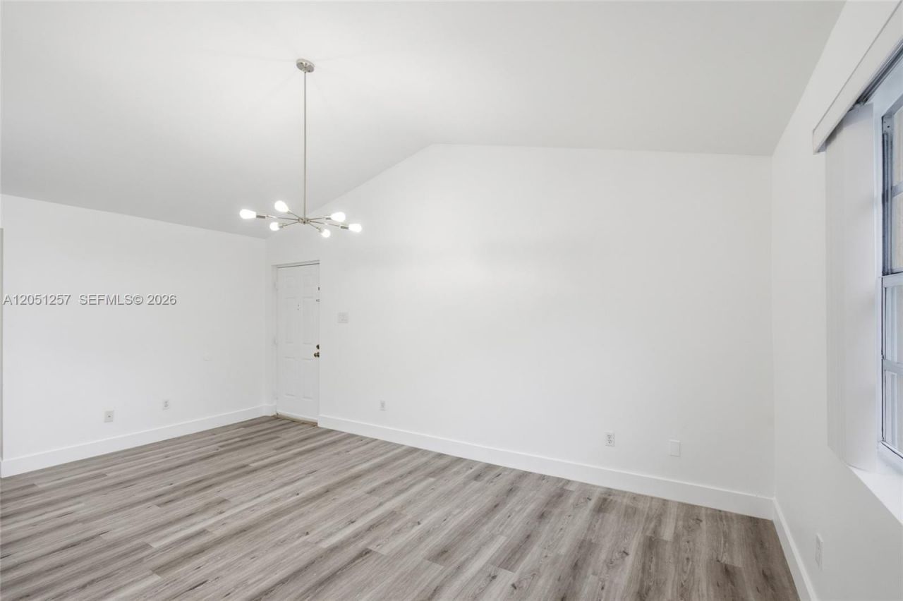 15330 SW 106th Ter, Unit 915, Miami, FL 33196 Photo