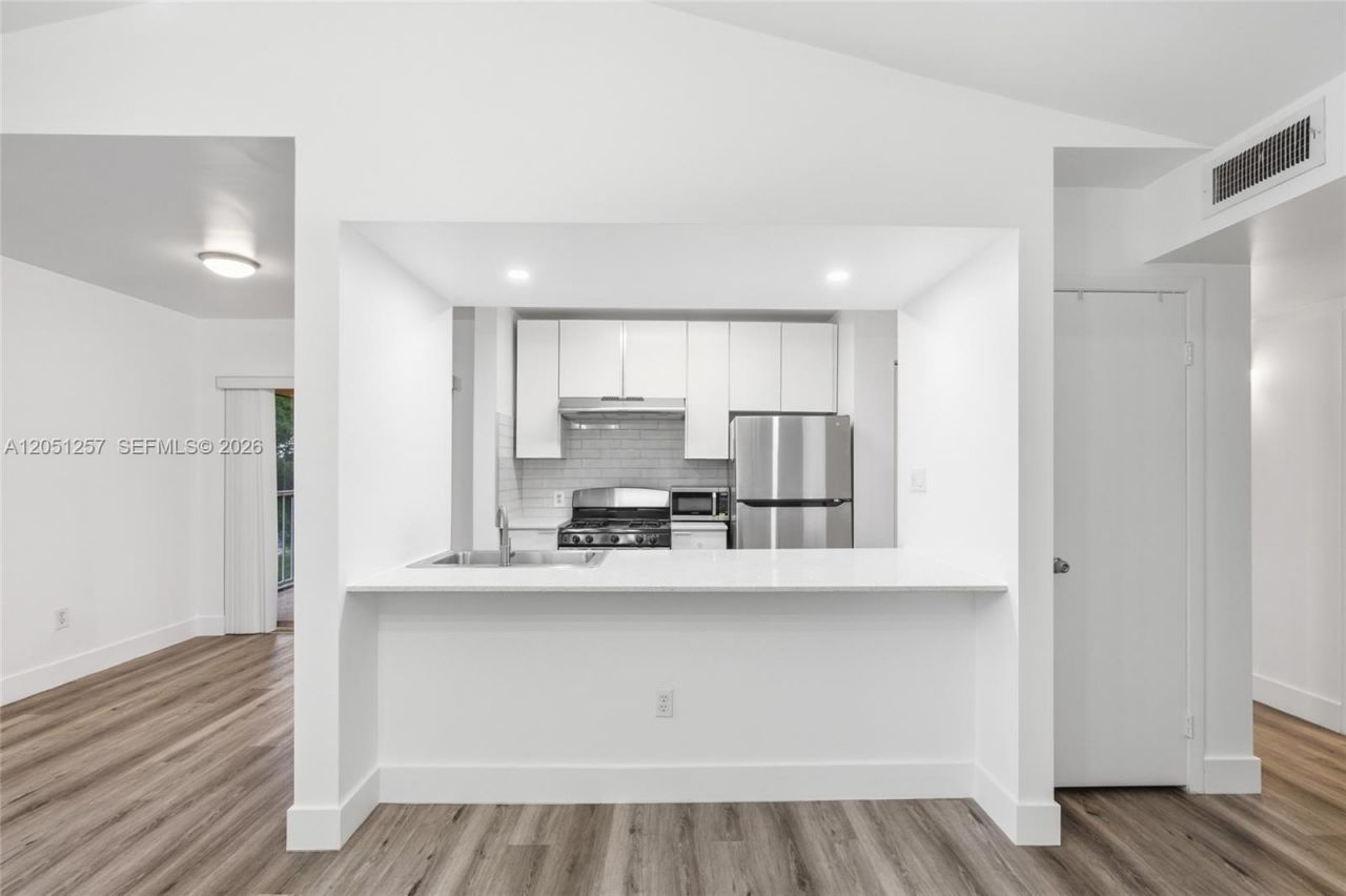 15330 SW 106th Ter, Unit 915, Miami, FL 33196 Photo