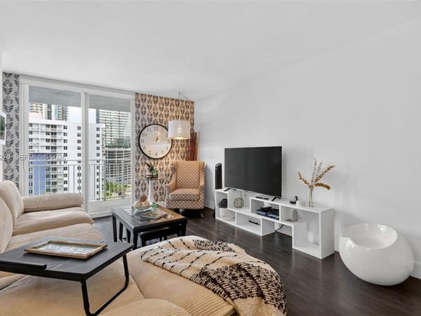 850 N Miami Ave , Unit W-1202, Miami, FL 33136