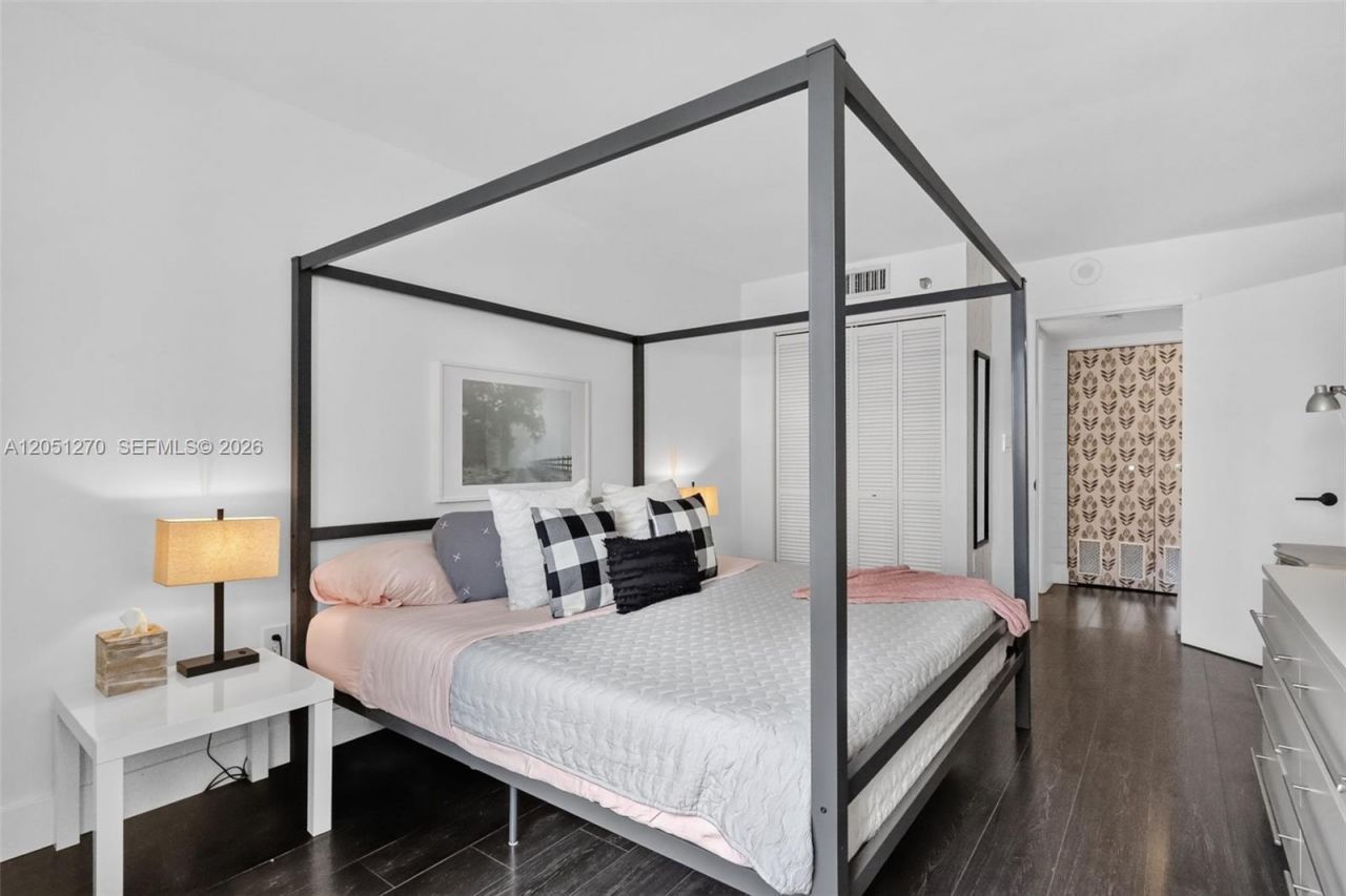 850 N Miami Ave , Unit W-1202, Miami, FL 33136 Photo