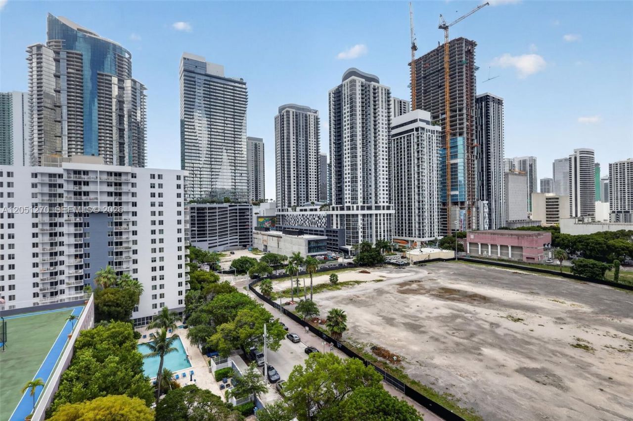 850 N Miami Ave , Unit W-1202, Miami, FL 33136 Photo