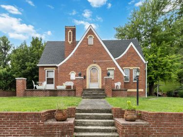 111 House Avenue, Manchester, KY 40962