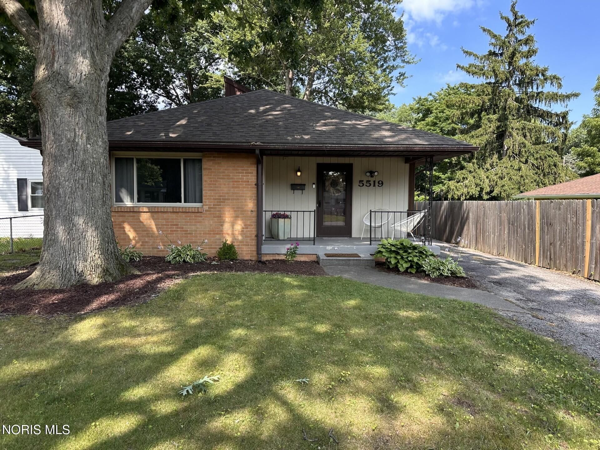 5519 Ruth Avenue , Toledo, OH 43613 Main Photo