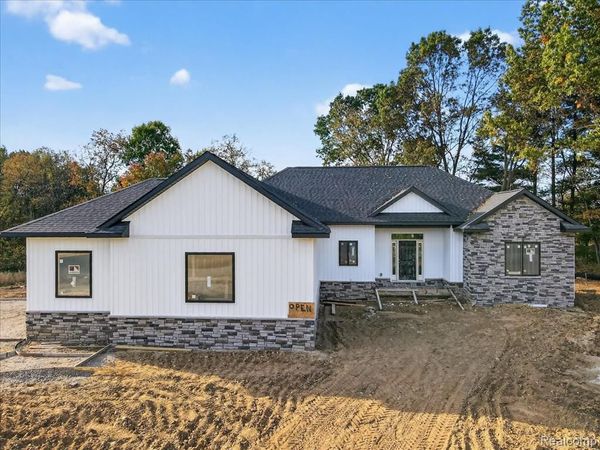 5000 Metamora Ridge, Metamora Twp, MI 48455