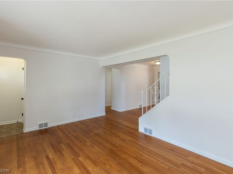 4521 Shirley Drive, South Euclid, OH 44121 Photo 3
