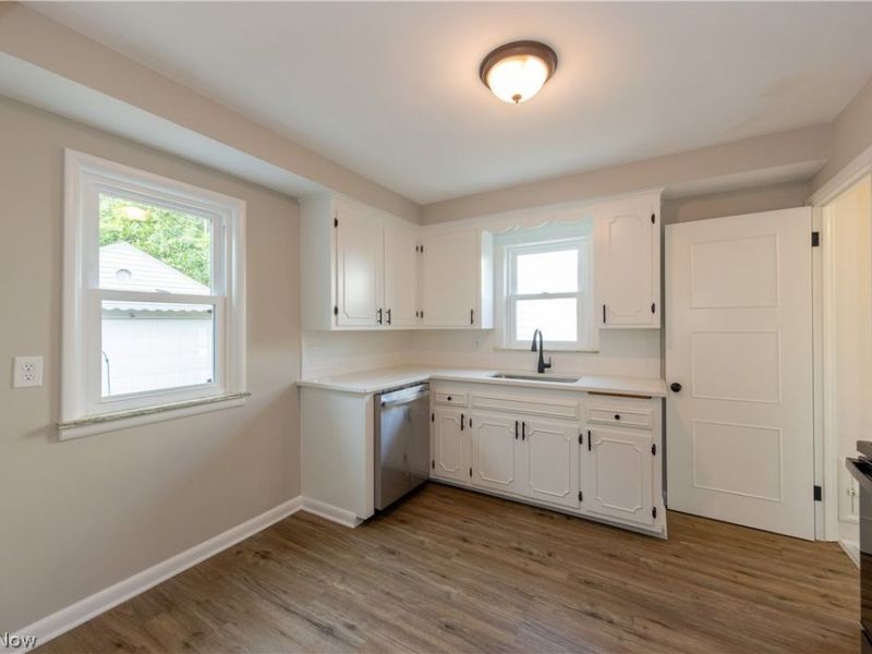 4521 Shirley Drive, South Euclid, OH 44121 Photo 8