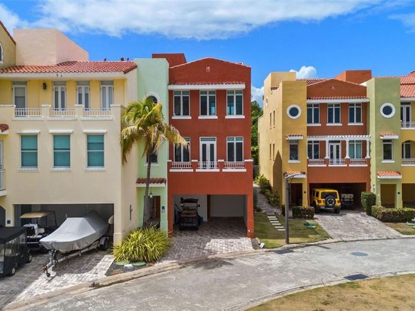 300 HARBOUR DRIVE, Unit A7, HUMACAO, PR 00791