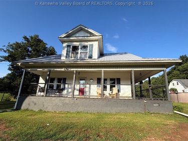 59 Vealey Lane, Kenna, WV 25248